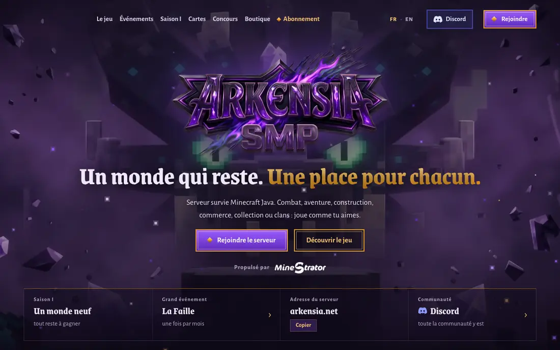 Page d’accueil d’Arkensia SMP : logo violet, « Un monde qui reste. Une place pour chacun. » et boutons pour rejoindre le serveur.
